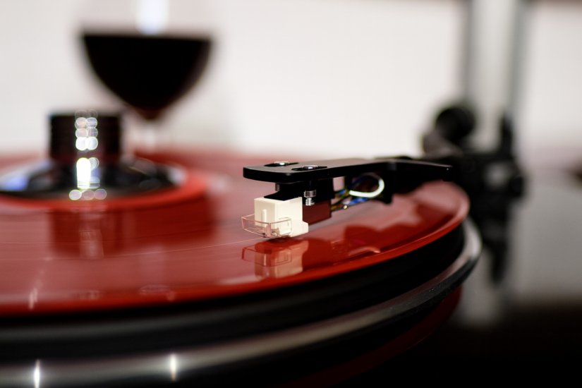wine_and_vinyl